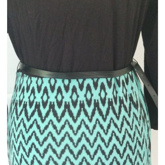 Ma CHerie Maternity ¾ Sleeve Belted Dress - Size M - Picture 4 of 5